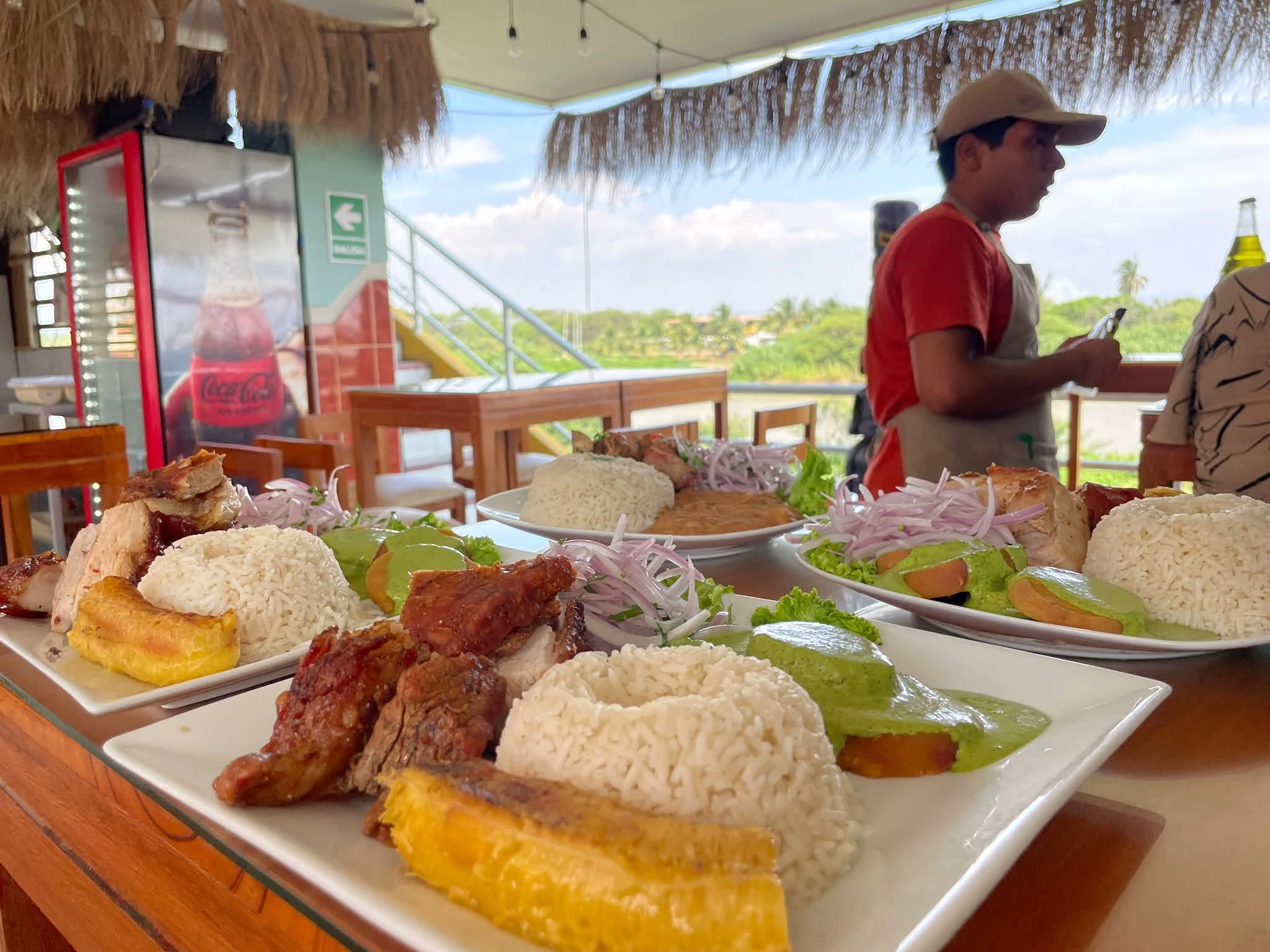 Imagen de Tikis Restaurant Bar